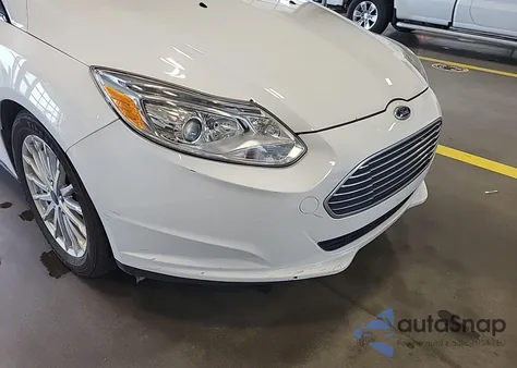 2017 Ford Focus Bev z USA, uszkodzony, nr VIN 1FADP3R46HL239525